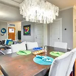 Cozy Modern Craftsman In North Portland